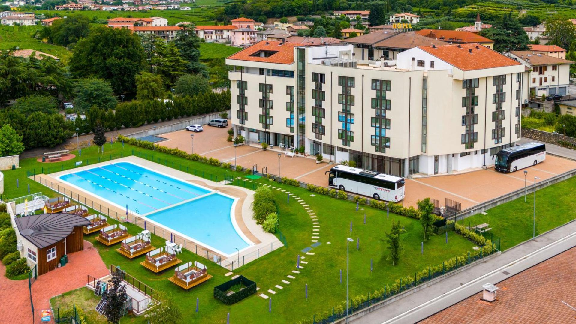 Kona Hotel Verona By Kleos Group Collection Negrar Kültér fotó
